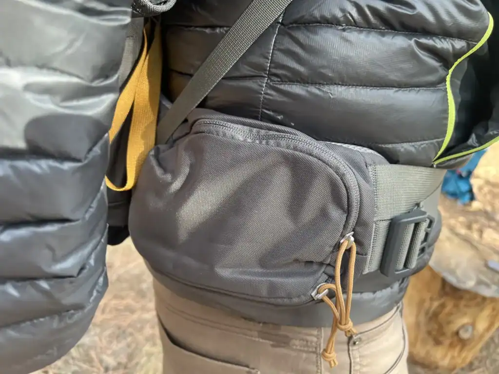 Zippered hip belt pocket on the Kelty Journey PerfectFIT Elite child carrier